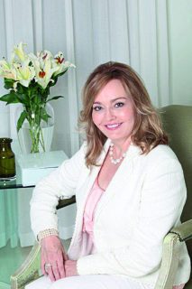 Dr Maureen Allem