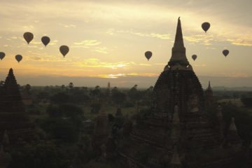 Balloons in Bagan photo by Mikhail Wertheim Aymes